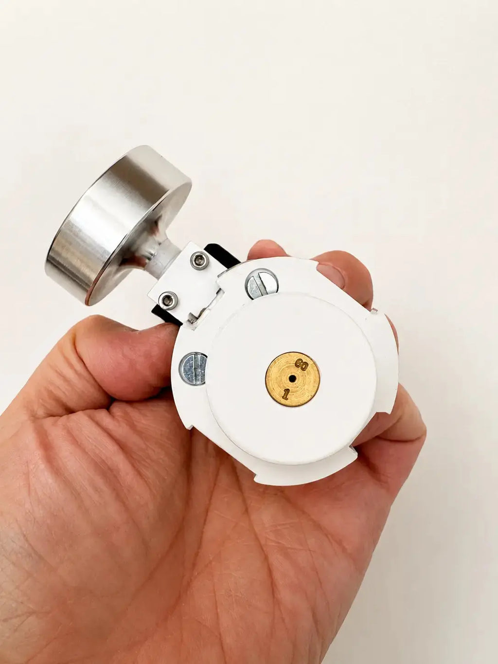 Option : diffuseur de gaz lacrymogène CS filaire 100 ml 450 m3 dissimulé dans les canons à son Qualiforce - canon à son anti-intrusion