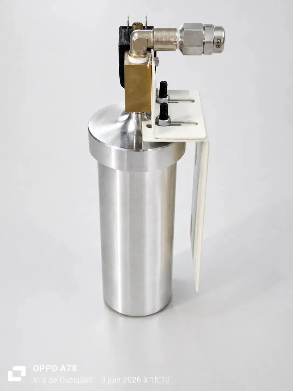 Option : diffuseur de gaz lacrymogène CS filaire 100 ml 450 m3 dissimulé dans les canons à son Qualiforce - canon à son anti-intrusion