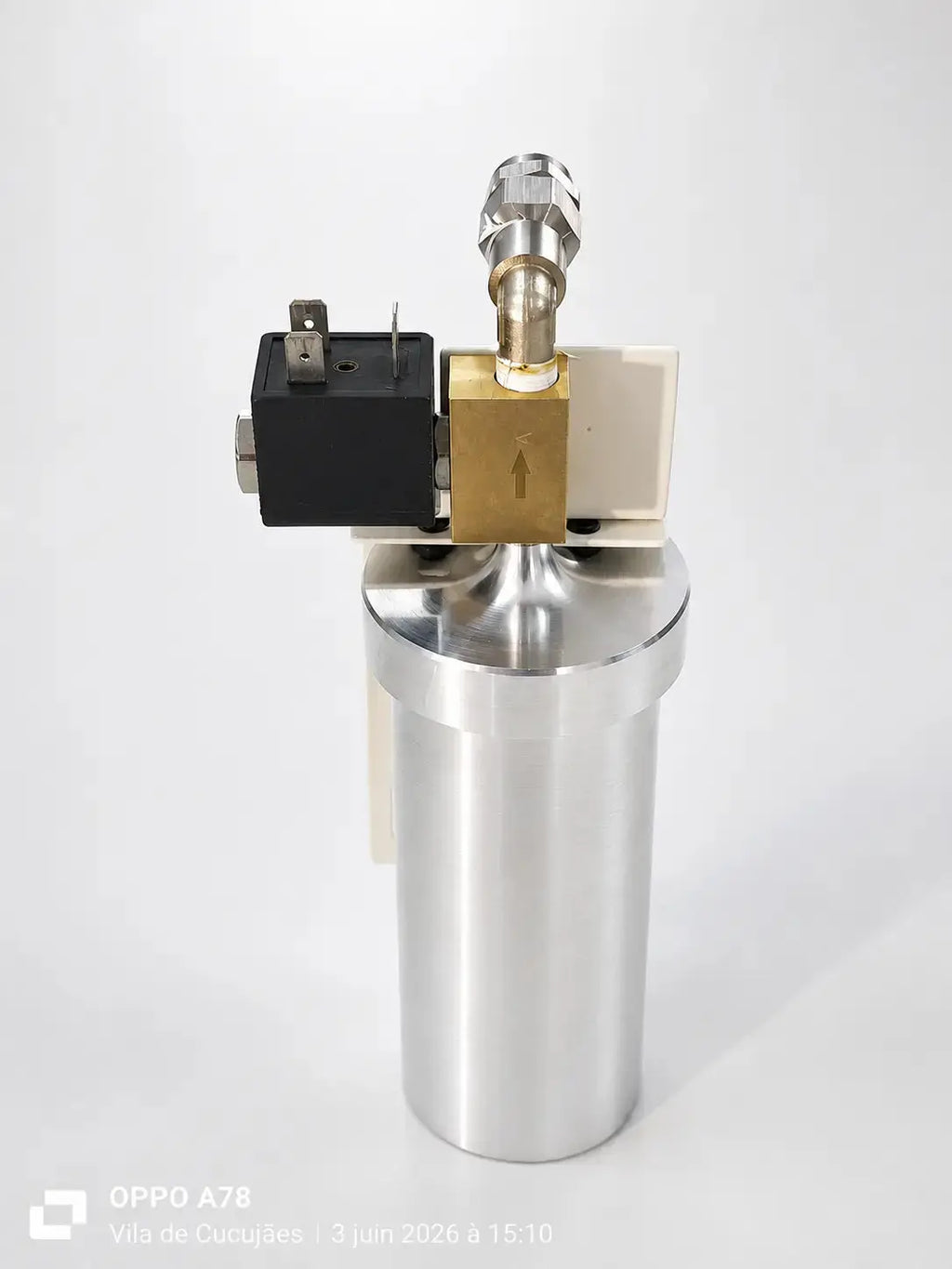 Option : diffuseur de gaz lacrymogène CS filaire 100 ml 450 m3 dissimulé dans les canons à son Qualiforce - canon à son anti-intrusion